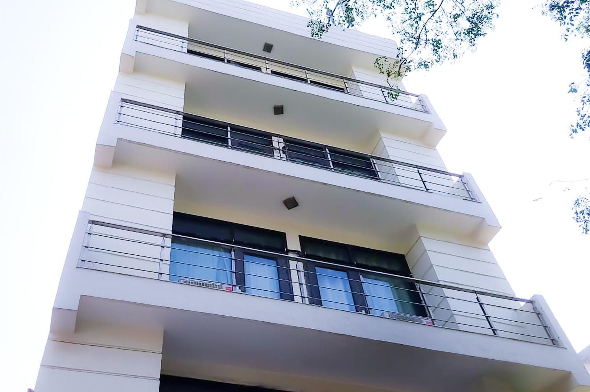 Roomshala 159 Hauz Khas Hotel 4*